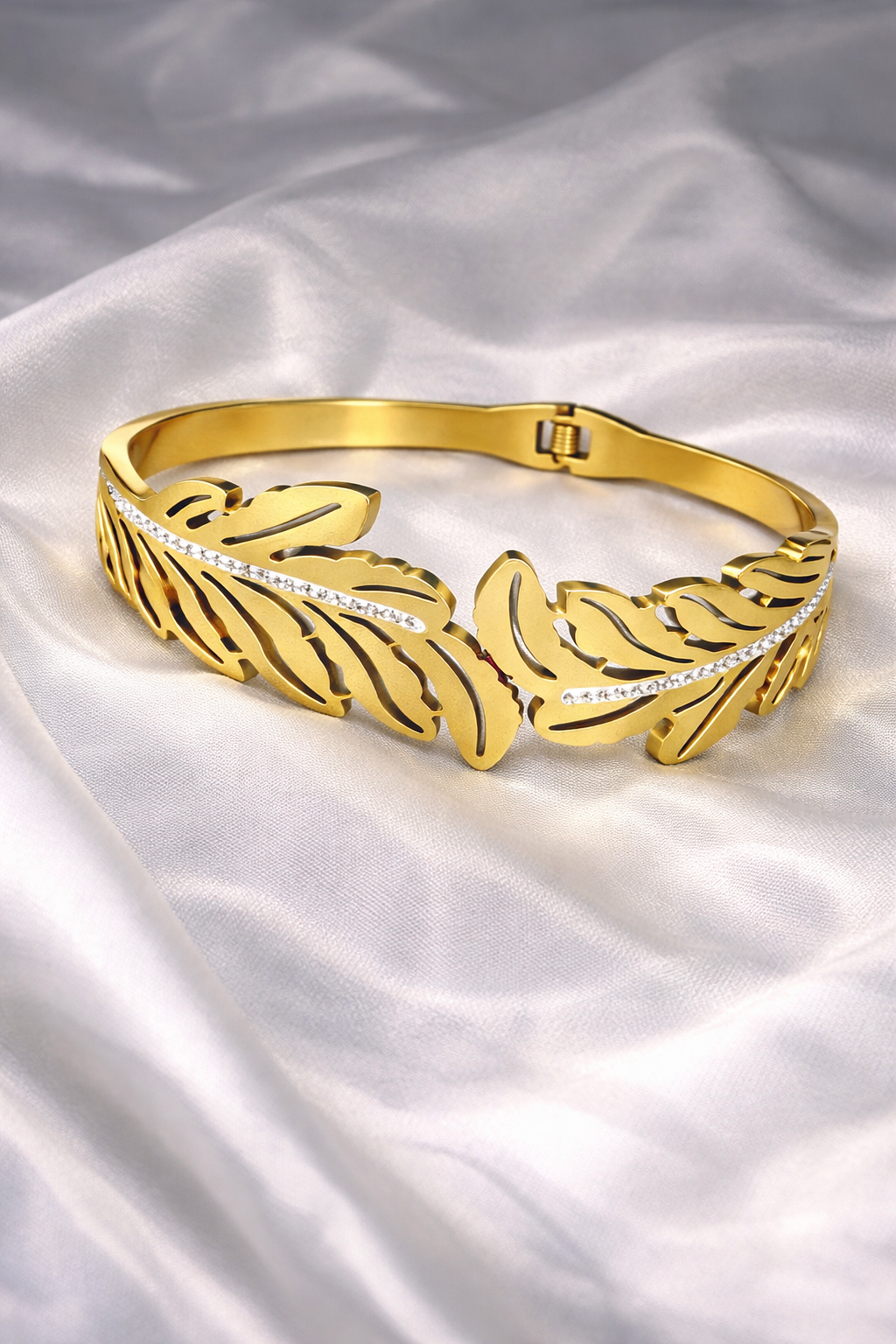 Golden Leaf Anti-Tarnish Bracelet
