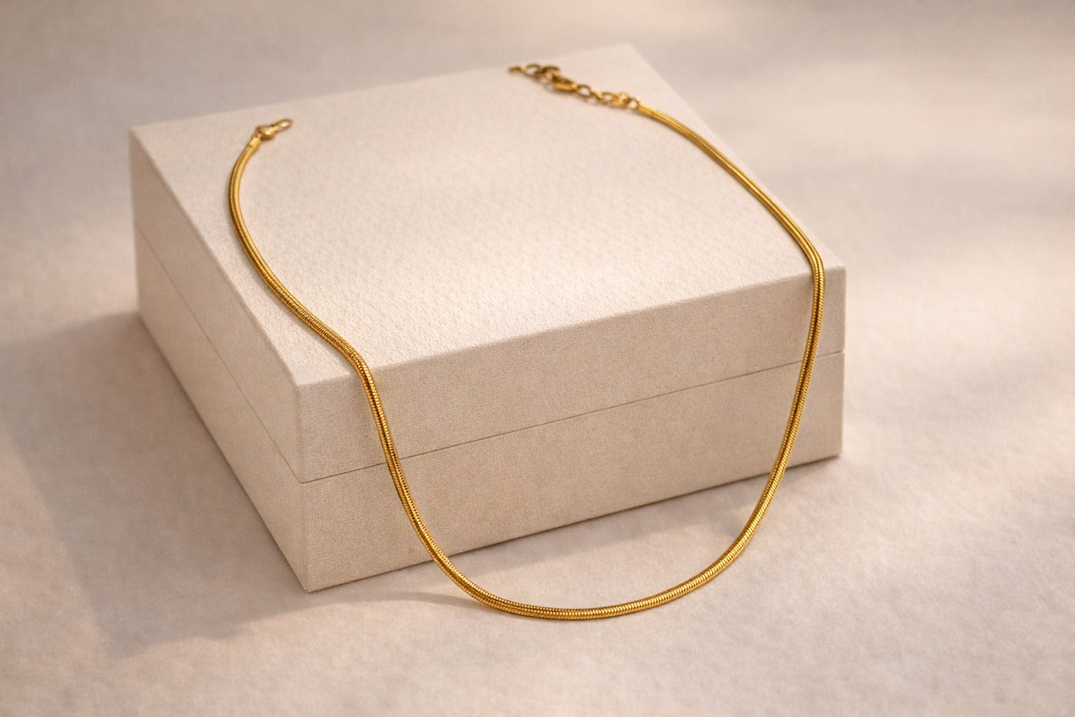 Timeless Gold Snake Chain Necklace(2Mm)